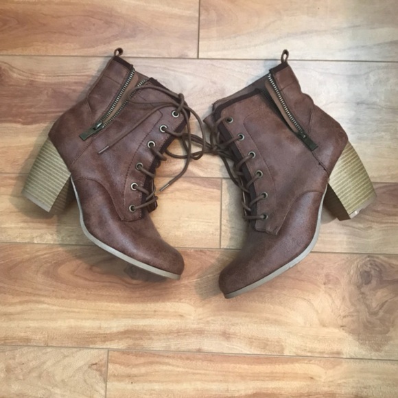 MAURICES high heeled boots - Picture 2 of 6